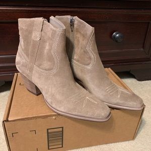 New Dolce Vita Silma western inspired suede boot bootie 9